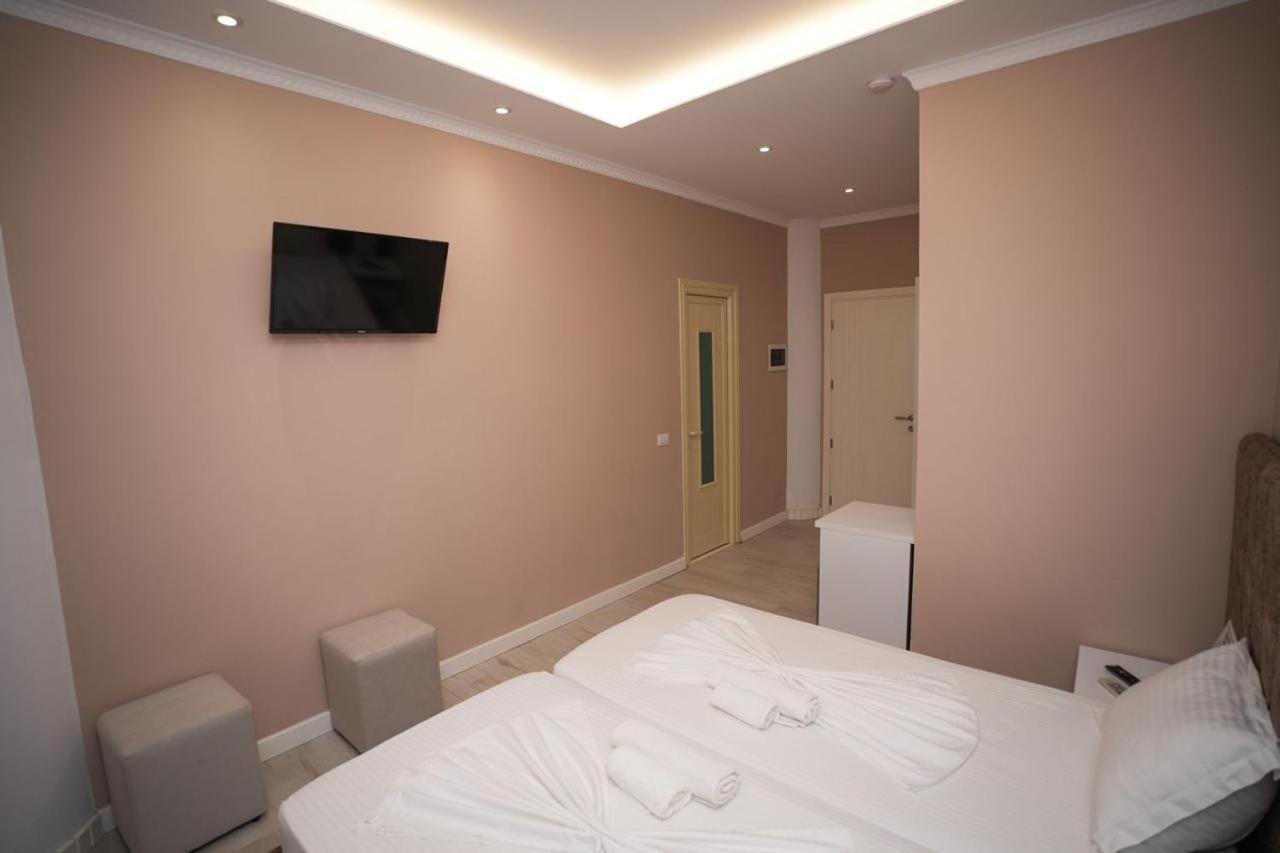 Hotel Kojku Durrës Kültér fotó