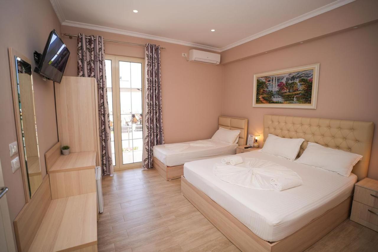 Hotel Kojku Durrës Kültér fotó