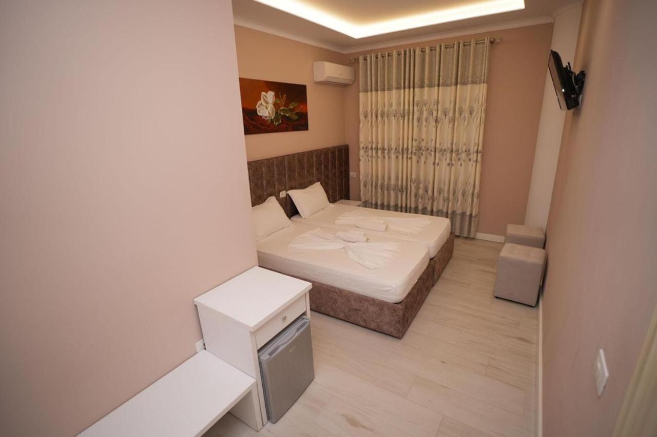 Hotel Kojku Durrës Kültér fotó